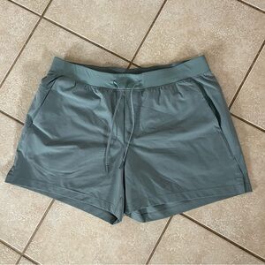 Lululemon Zeroed In Shorts Men’s XL Blue 5” Drawstring Gym Stretch LM7BJSS EUC